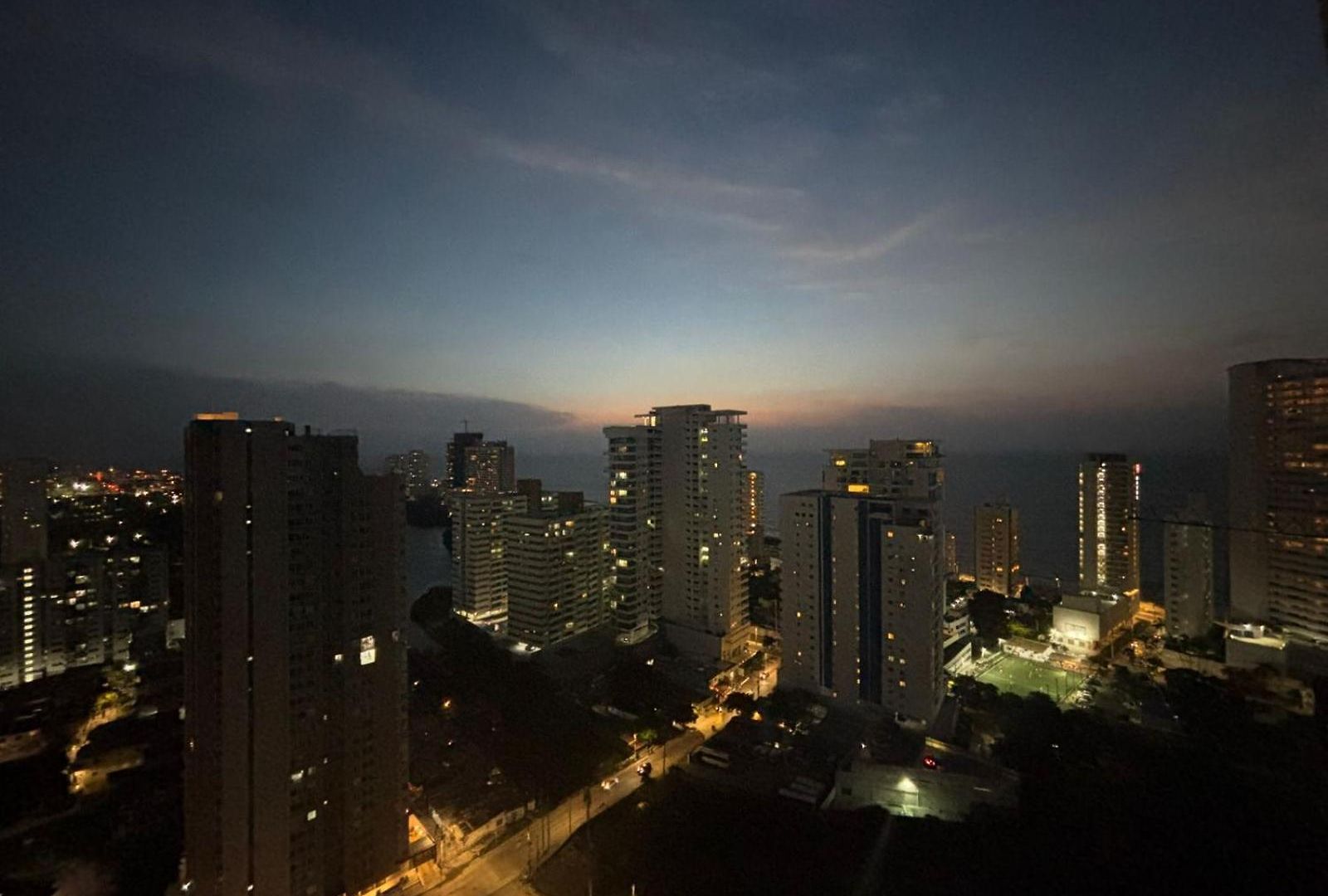 Apartamento Piso 32 Vista Al Mar Y Centro Histórico