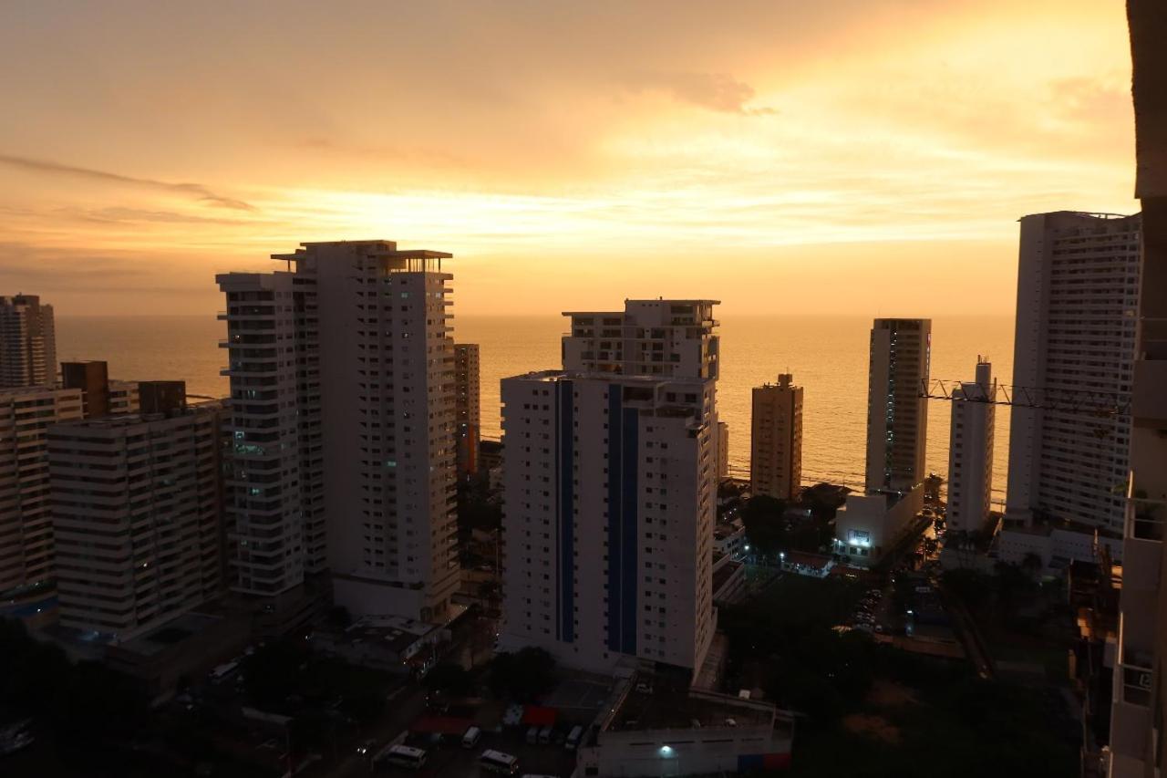 Piso 32 Vista Al Mar Y Centro Histórico